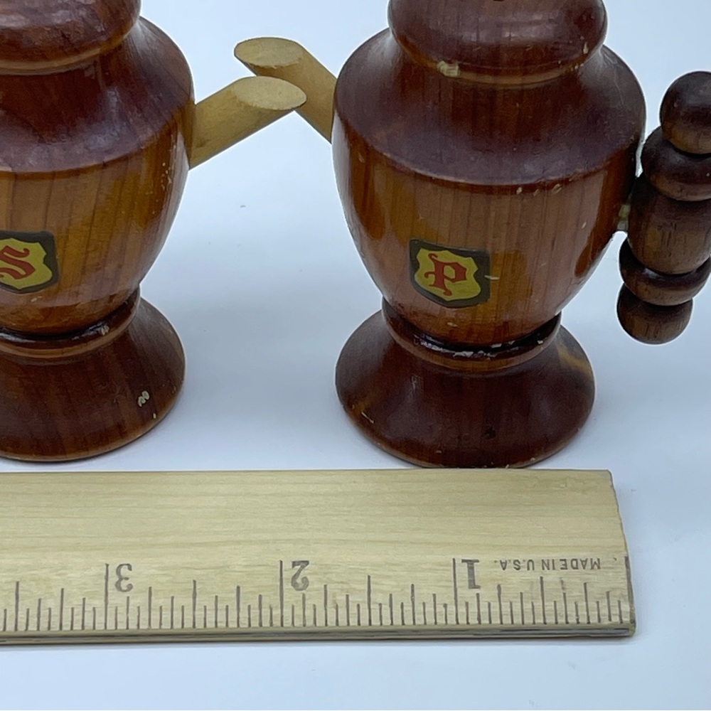 Vintage Salt and Pepper Shakers Wooden Teapot Grannycore Kitchen Souvenir Brown - Picture 9 of 9